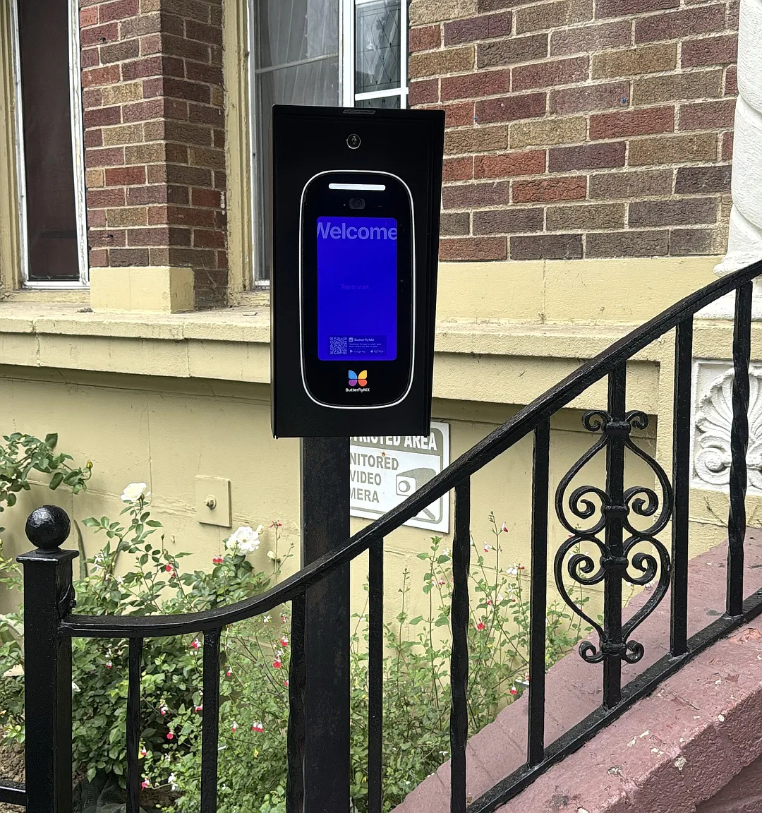 Larchmont Kenmore — Photo 4