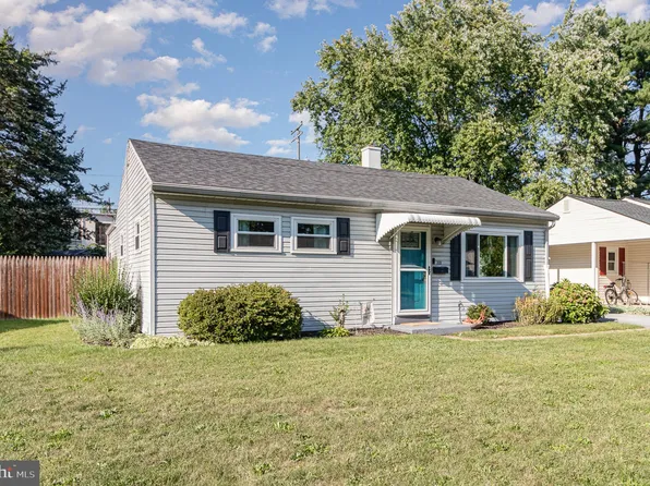 3520 Chestnut St, Camp Hill, PA 17011