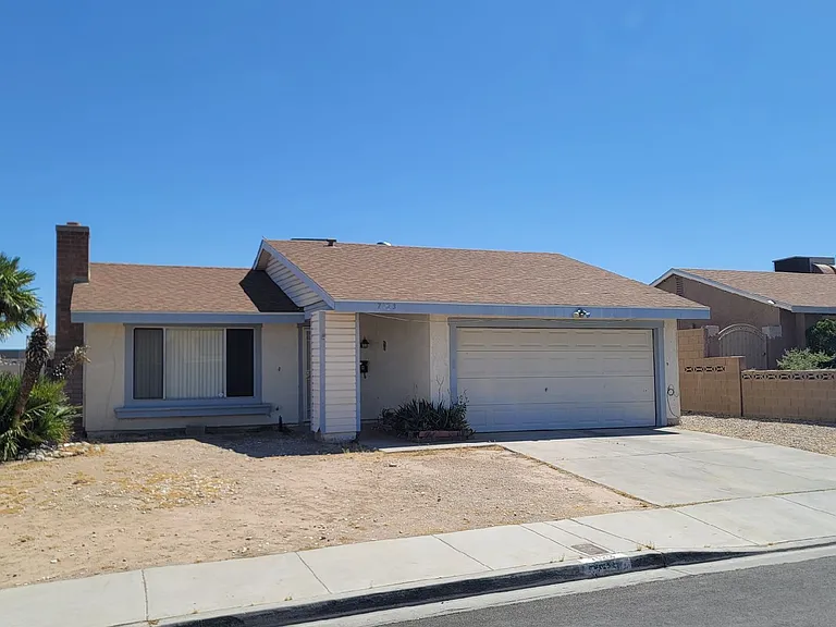 7123 Clearwater Ave — Photo 2
