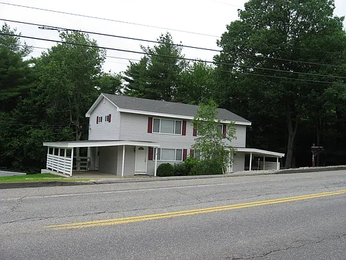 407 Lisbon St #B Photo 1