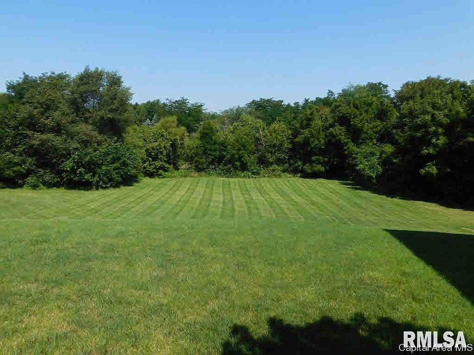 2nd image of 105 Manor Hill Dr