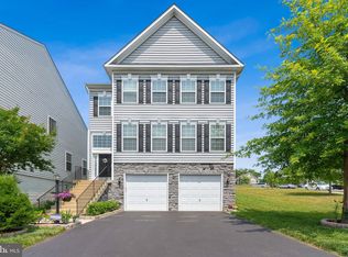 3546 Eagle Ridge Dr, Woodbridge, VA 22191