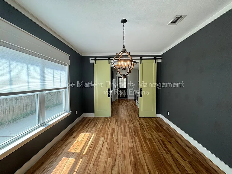 1416 E Baars St — Photo 6