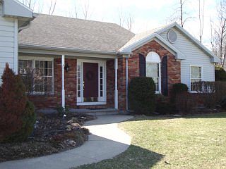 1st image of 11 Wellington Dr