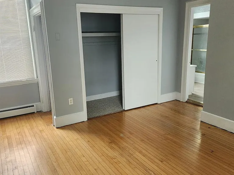 67 Court St — Photo 9