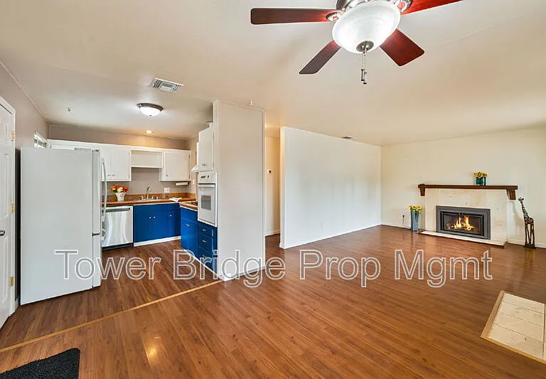1317 School St — Photo 7