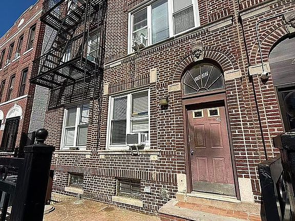 2nd image of 2027 78th St APT 6