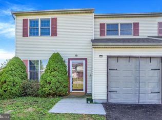 3100 Sundial Rd, Dover, PA 17315