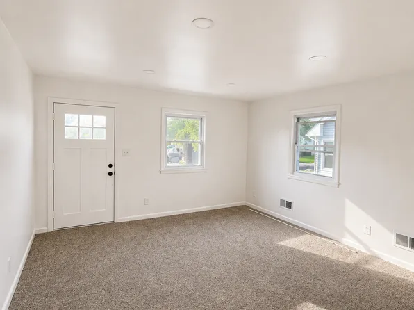 3108 Grace Rd APT A, Sparrows Pt, MD 21219
