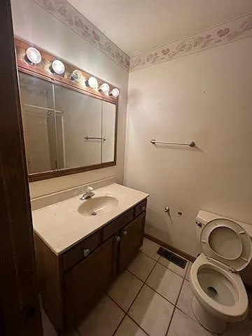 503 S Church St — Photo 5
