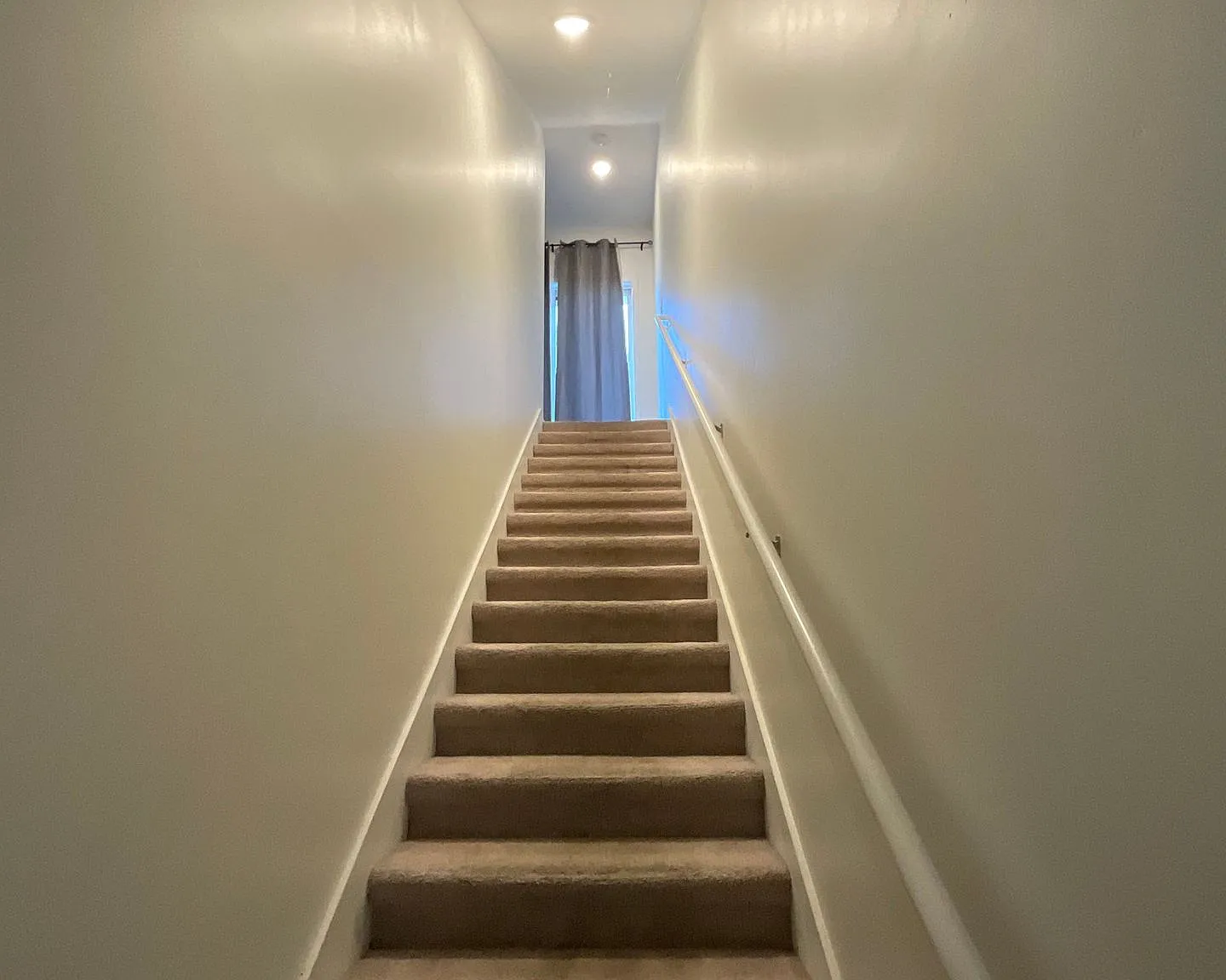 422 East 6th Street — Photo 1