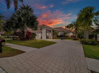 2682 Riviera Ct, Weston, FL 33332