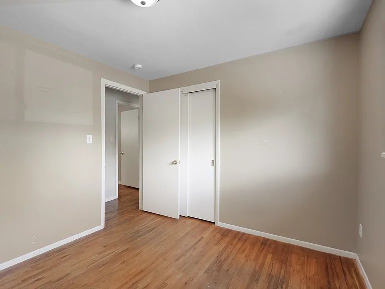 4110 Garrett Pl — Photo 3