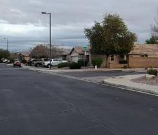 Exterior Neighborhood (street photo)