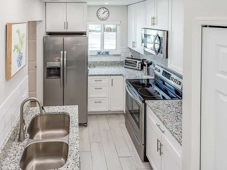 218 Seaport Blvd #218 — Photo 9