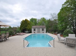 80 Deershorn Rd, Lancaster, MA 01523