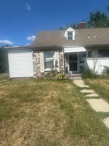 15805 Mendota St Photo 1