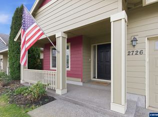 2726 Nina Pl, Hubbard, OR 97032