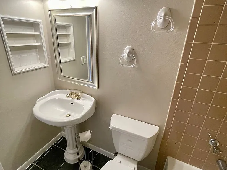 1664 Sunny Brook Ln NE #K101 — Photo 15