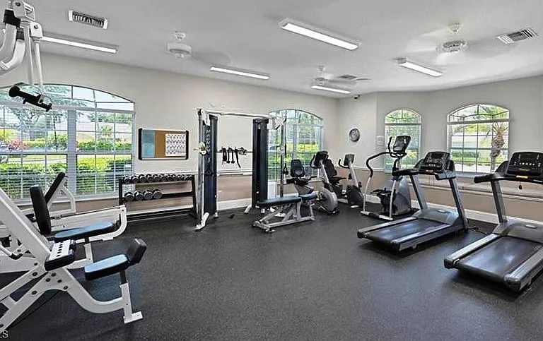 8216 Ibis Cove Cir #B-215 — Photo 25