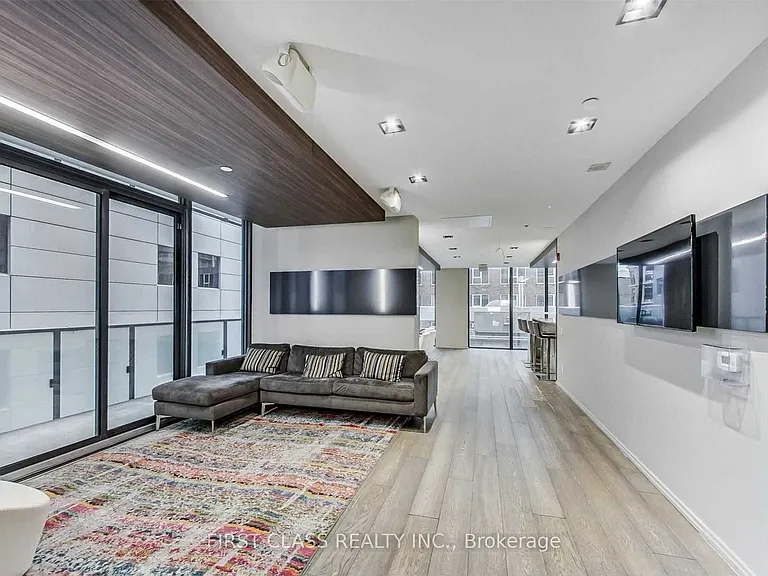 101 Peter St #617 — Photo 11