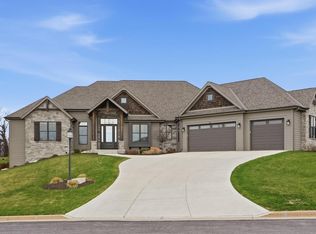 1636 Upland COURT, Hartland, WI