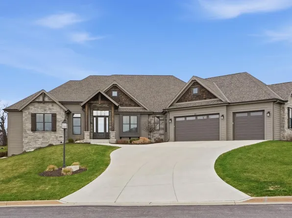 1636 Upland COURT, Hartland, WI 53029