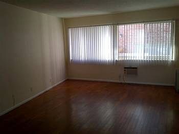 1st image of 1745 N Orange Dr APT 113