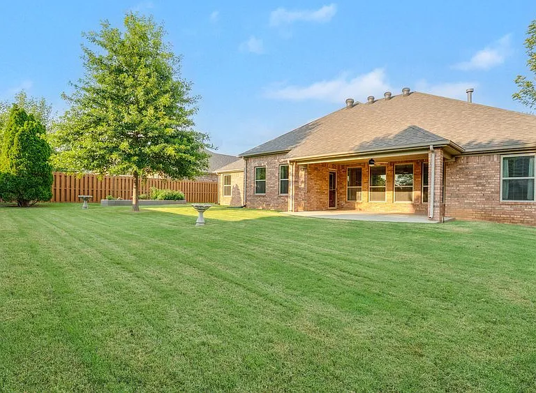 2606 Glenn Ridge Rd — Photo 20
