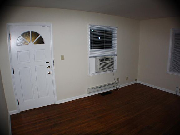 3rd image of 713 N Wheeling Ave APT 5