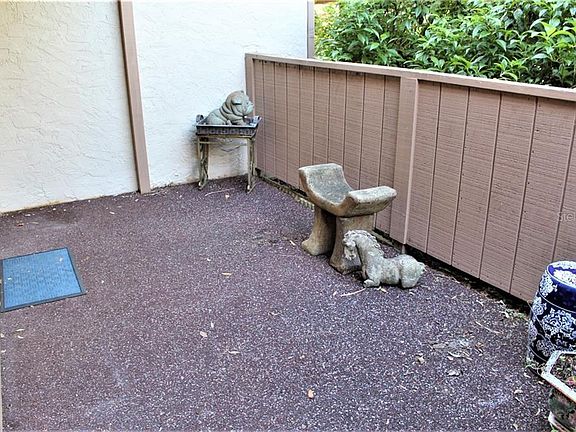 2nd image of 1697 Brookhouse Cir APT Br115