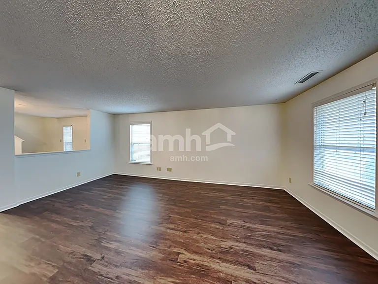 2322 Bristol Dr — Photo 8