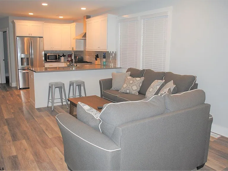 4 S Coolidge Ave #B — Photo 8