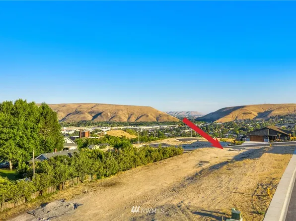 801 Selah Vista Way, Selah, WA 98942