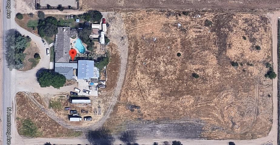 2nd image of 2216 N Armstrong Ave