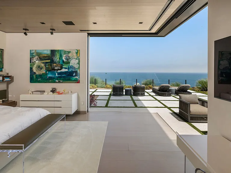 5012 Carbon Beach Ter — Photo 21