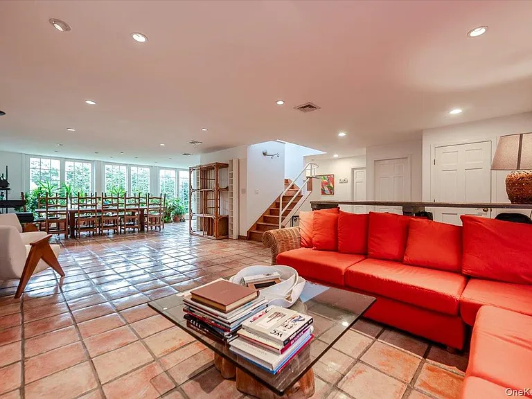 1701 Bay Blvd — Photo 5