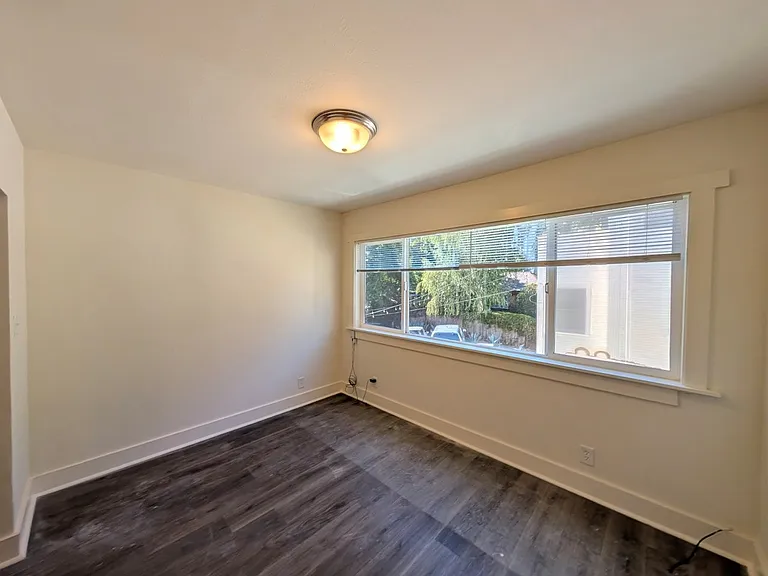 2534 Benvenue Ave — Photo 12