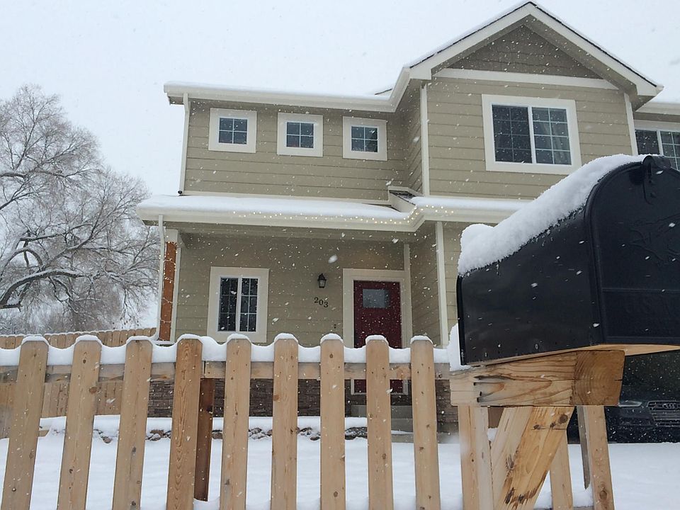 1st image of 203 S 18th St