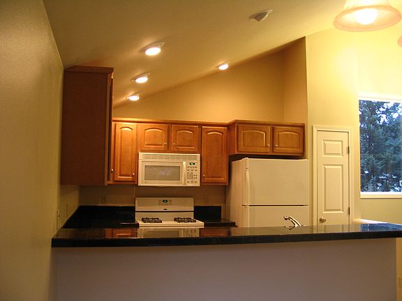 Full Sized Kitchen w/ Pantry and Garbage Disposal