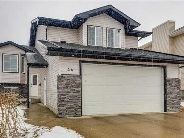 44 N Irving Cres, Red Deer, AB T4R 3R9