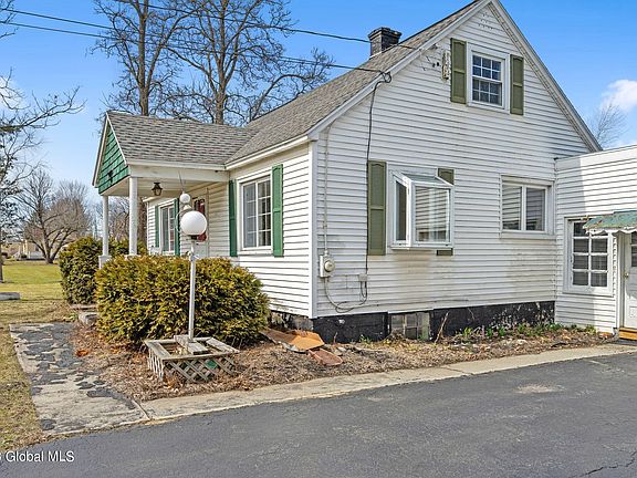 4th image of 809 Grooms Rd