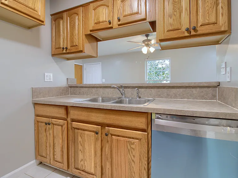 28306 Greenbriar Way — Photo 13