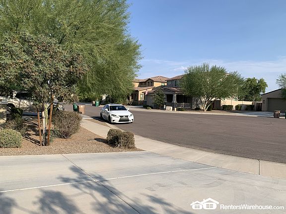 3rd image of 16938 W Woodlands Ave