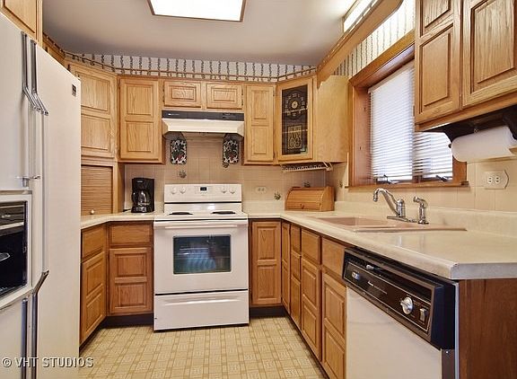 3rd image of 532 Kenilworth Ave