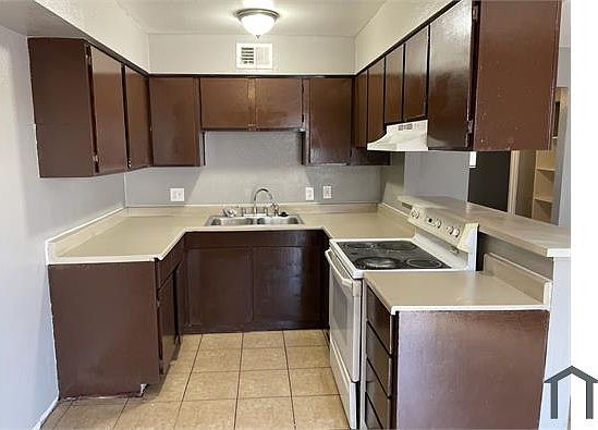 2nd image of 1871 Fulstone Way APT 1