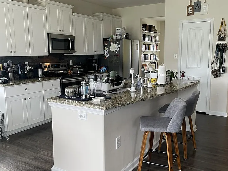 2913 Seven Kings Ct — Photo 8