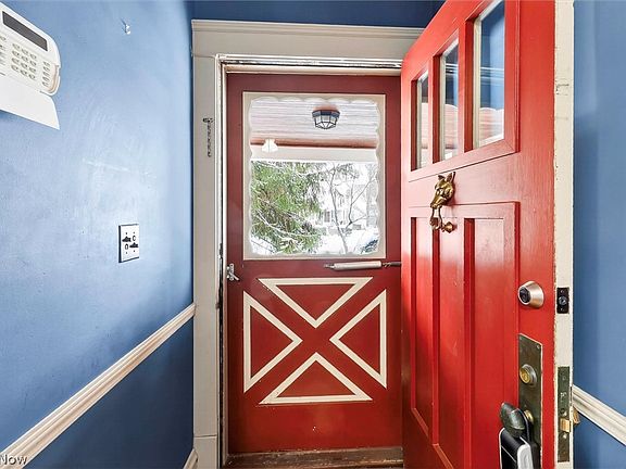 4th image of 1798 Middlehurst Rd