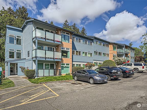 3rd image of 15138 65th Avenue S #104