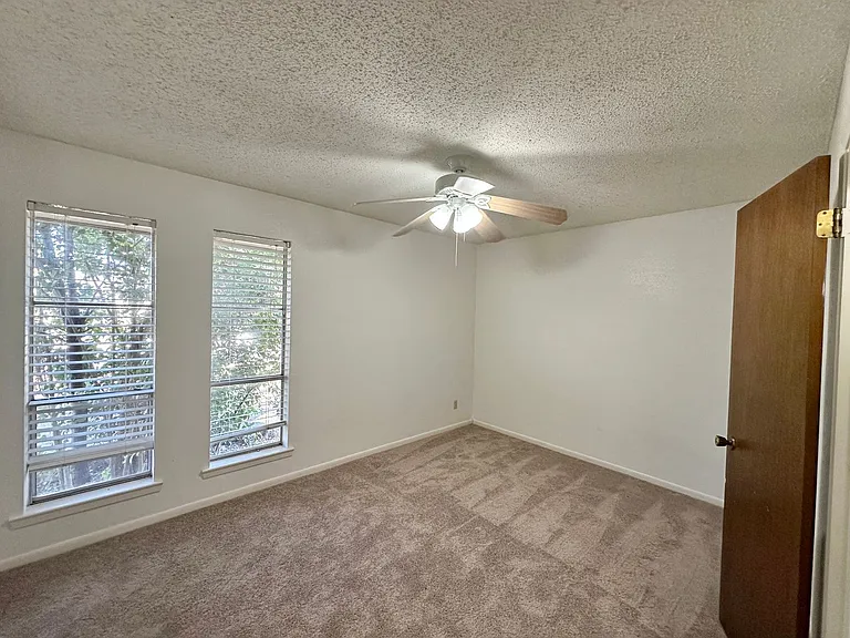 216 W Cardinal Ln — Photo 26